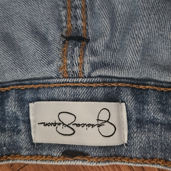 Euc Jessica Simpson jeans short - Picture 2 of 4